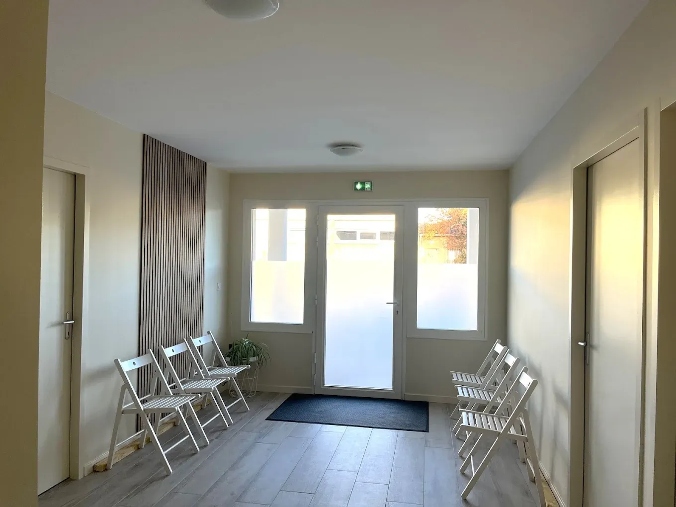 Cabinet Relais Vision Izon